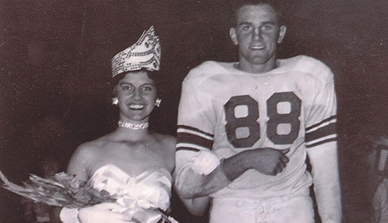 Dallas Cowboys - Don Meredith inducted into the Ring of Honor at Texas  Stadium. Meredith was acquired in a trade deal with the Chicago Bears in  1960. He later lead the Cowboys